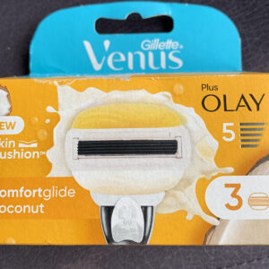 Gillette Venus Comfort Glide Coconut Olay Women’s Razor Blade Refills Pack of 3