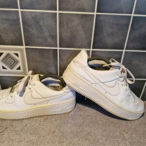 Womens Nike Air Force 1 Sage Low Leather White Trainers Uk Size 6.5 Ladies Shoes