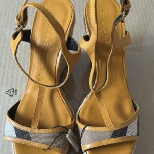 Burberry Check Espadrille Wedge Sandals – Yellow Leather – Size EU 37 / UK 4