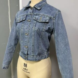 Women’s Short Lapel Jacket with Buttons Pockets and Summer-Friendly Fit