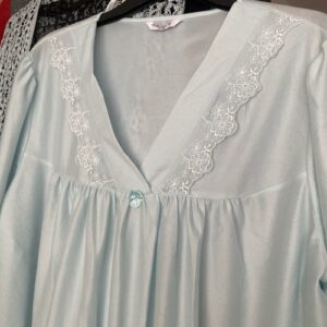 “Marlon” brushed polyester cute pale green nightie 24-26 bnwot Lacey Detail