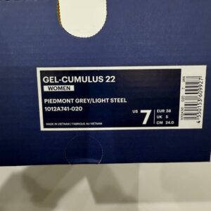 Asics Women’s Gel-Cumulus 22 Running Shoe, Grey, UK 5 – NEW with Damaged Box