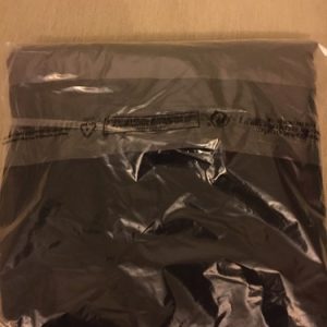 Isabella Oliver Kennedy black maternity dress size 8 unopened from packaging