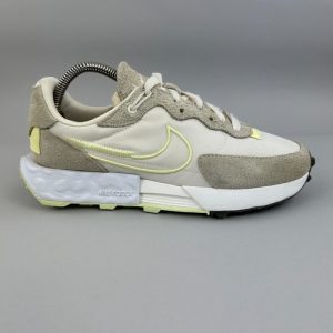Nike Women’s Trainers Size US8.5 UK6 Fontanka Waffle Low Sneakers Casual Shoes
