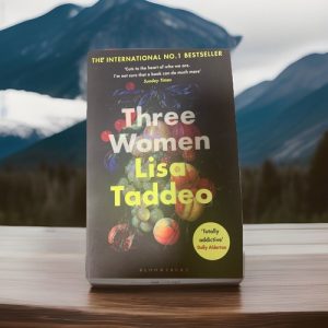 Three Women : Dyslexia-friendly Edition